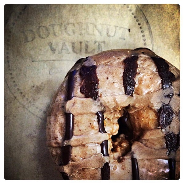 12/2/2015에 Patrick G.님이 The Doughnut Vault에서 찍은 사진