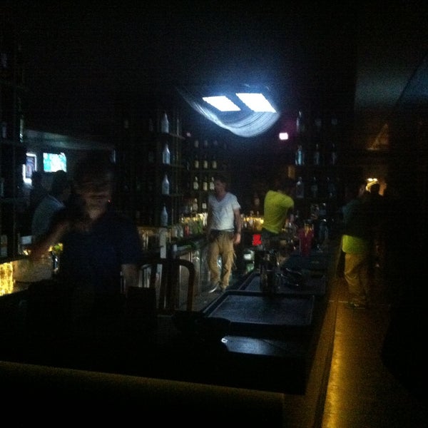 รูปภาพถ่ายที่ Villa Bar &amp; Restorant โดย i.Ata เมื่อ 5/3/2013
