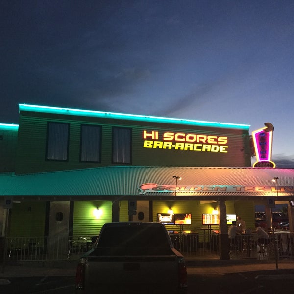 Foto tirada no(a) Hi Scores Bar-Arcade por Rob M. em 9/13/2015
