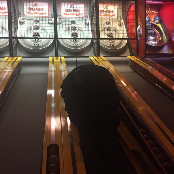 Photo taken at Dave &amp; Buster&#39;s by Heather N. on 2/21/2015