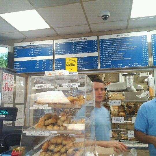 Photo taken at Bagel Oasis by Harrison Osito C. on 9/29/2012
