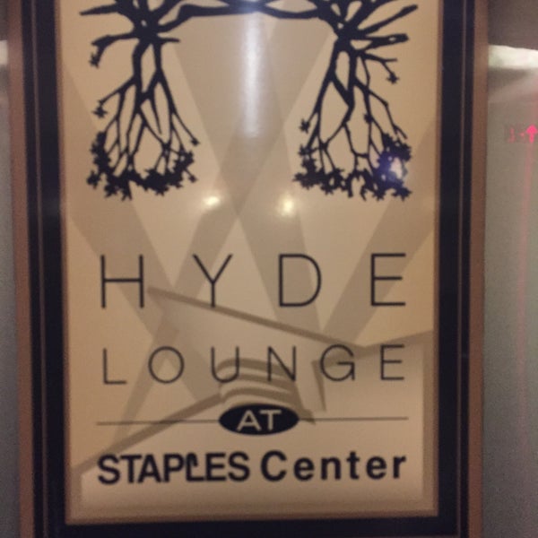 รูปภาพถ่ายที่ Hyde Lounge โดย Shari T. เมื่อ 2/27/2015
