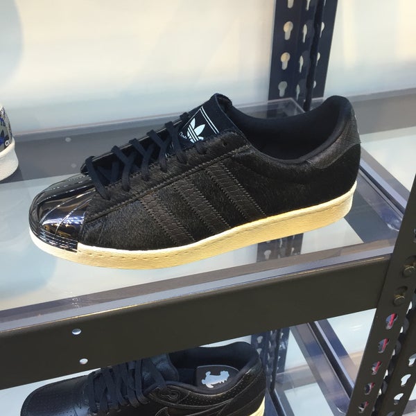 Kicks Sole Provider (Now Closed) Windsor Square Los Angeles, CA