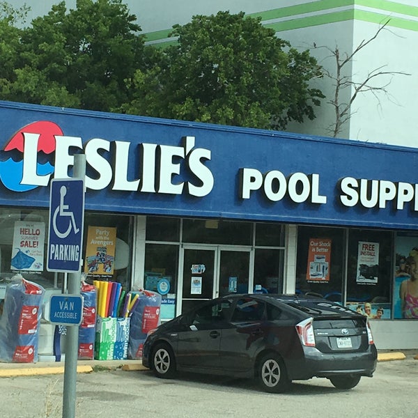 Leslie pools near sale me