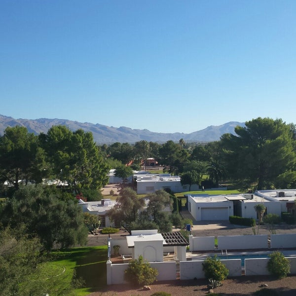 Das Foto wurde bei Radisson Suites Tucson von Amy am 10/30/2014 aufgenommen