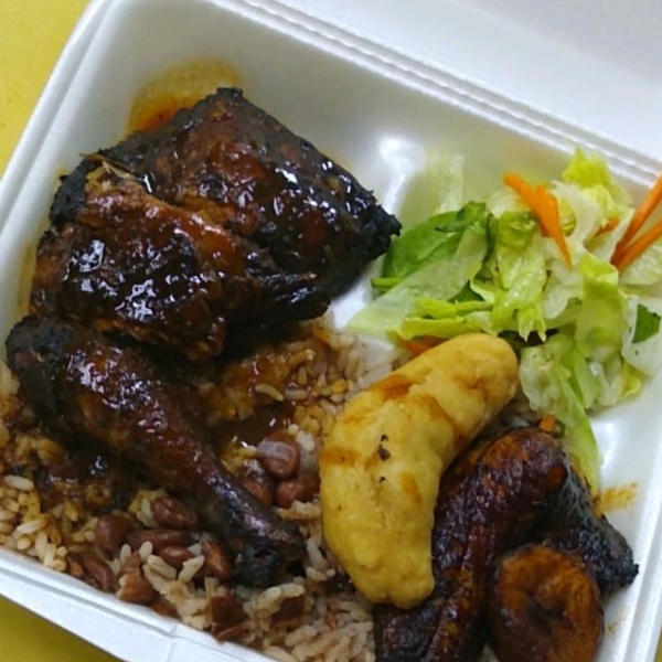 We'll have on the cheap special our hot n spicy authentic Jamaican jerk chicken for lunch which ends @3pm. Don't miss out see you there. It's our jamming Wednesday.  It's always amazing. One love🇯🇲