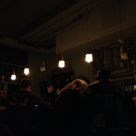 Foto scattata a Pony Bar da Dirk il 11/12/2012
