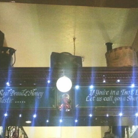 12/26/2012에 Dudsadee A.님이 Bow Bells에서 찍은 사진