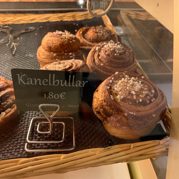 Photo taken at Pâtisserie Maison Richard by Niels M. on 8/31/2019