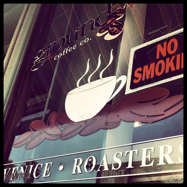 10/10/2012にtheraがGroundwork Coffeeで撮った写真