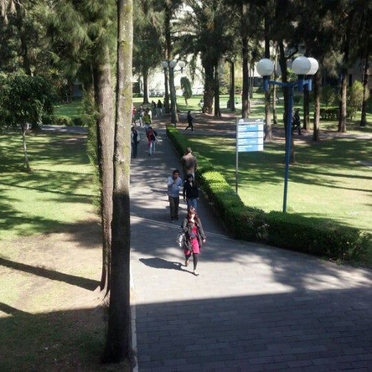 11/8/2012 tarihinde charly B.ziyaretçi tarafından Universidad Autónoma Metropolitana-Xochimilco'de çekilen fotoğraf