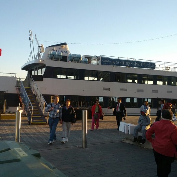 9/28/2013에 Dodo W.님이 Mariposa Cruises에서 찍은 사진
