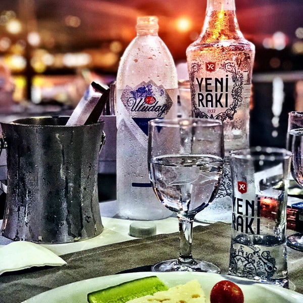 Foto tirada no(a) Batıpark Karadeniz Balık Restaurant por şükrü ç. em 7/5/2023