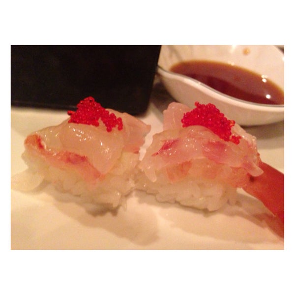 Foto tomada en Yummy Grill &amp; Sushi  por Libby D. el 4/22/2013