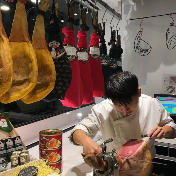 J And J Deli >> Photos At J Deli Da An Qu 台北市大安區安和路二段108號 J And J Deli >> Photos At J Deli Da An Qu 台北市大安區安和路二段108號