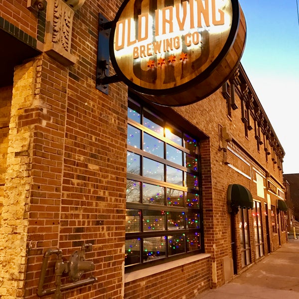 Foto diambil di Old Irving Brewing Co. oleh Old Irving Brewing Co. pada 12/14/2016