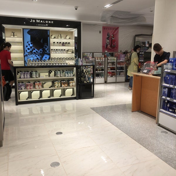 Photos At Jal Dutyfree 成田空港本館店 Duty Free Shop In 成田市