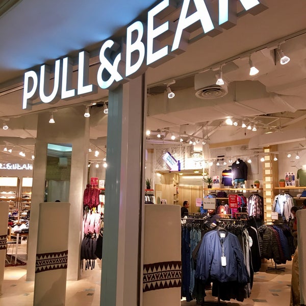 Photos a Pull Bear Magasin de vetements a Kebayoran Lama