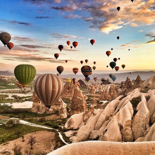 Photo taken at Voyager Balloons by Halis A. on 8/22/2015