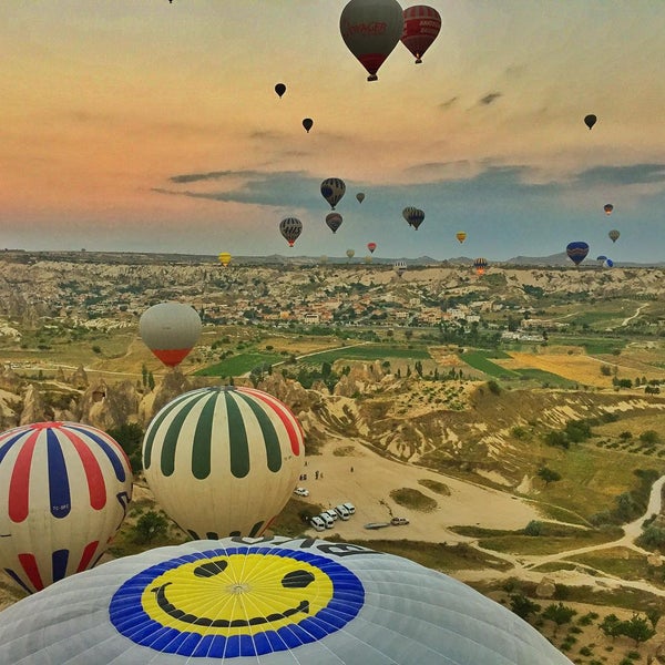 Foto tirada no(a) Voyager Balloons por Halis A. em 7/10/2015