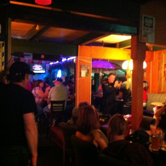 รูปภาพถ่ายที่ Spunky Monkey Bar &amp; Grill โดย Duran เมื่อ 10/28/2012