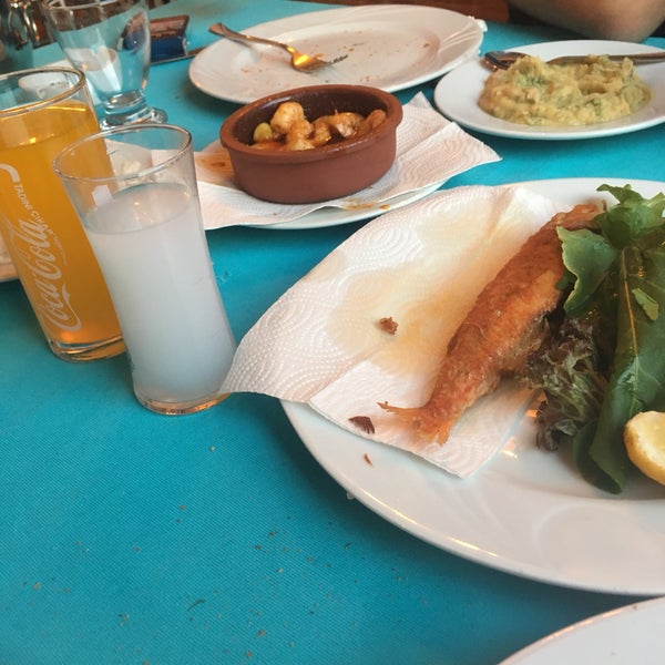 Photo taken at Ali Usta Balık Restaurant by Serkan G. on 6/21/2019