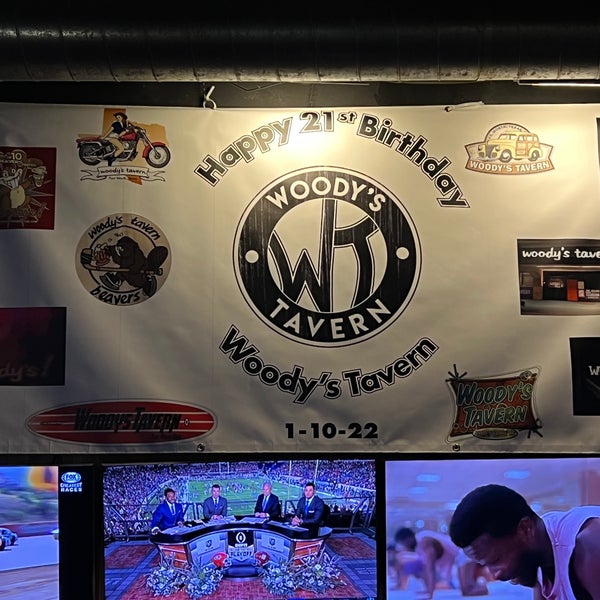 Foto diambil di Woody&#39;s Tavern oleh Woody&#39;s Tavern pada 3/7/2022