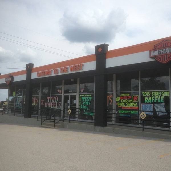 8/16/2013에 Hugh님이 Gateway Harley-Davidson에서 찍은 사진