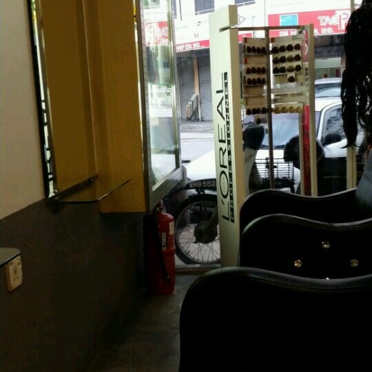 Poh Ling Hair Studio Kepong Baru 3339 Jalan Ambong 2