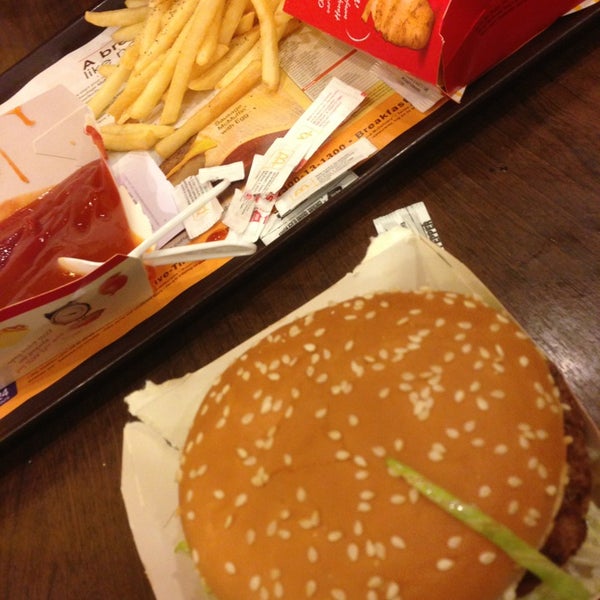 Mcdonald S Queensbay Mall