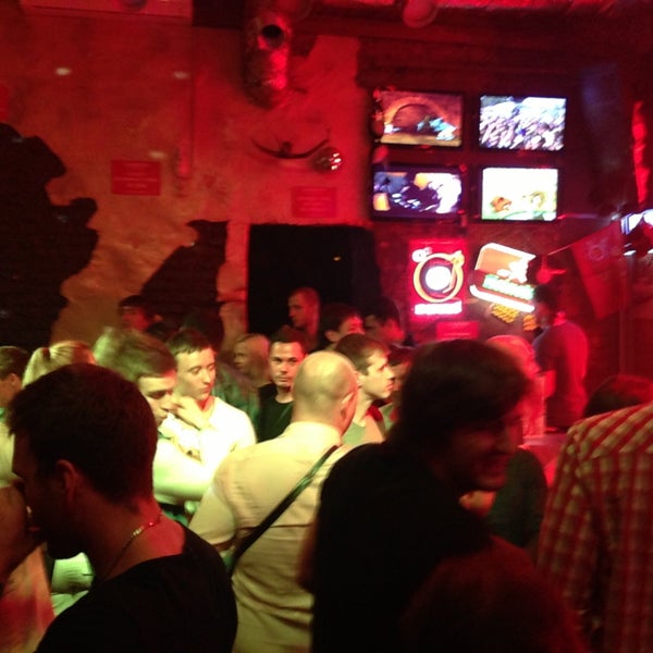 Foto tirada no(a) Lomonosov Bar por Costa R. em 5/30/2013