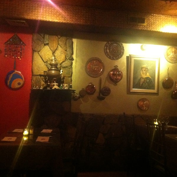 Das Foto wurde bei Turkish Cuisine von Hamad H. am 12/27/2012 aufgenommen