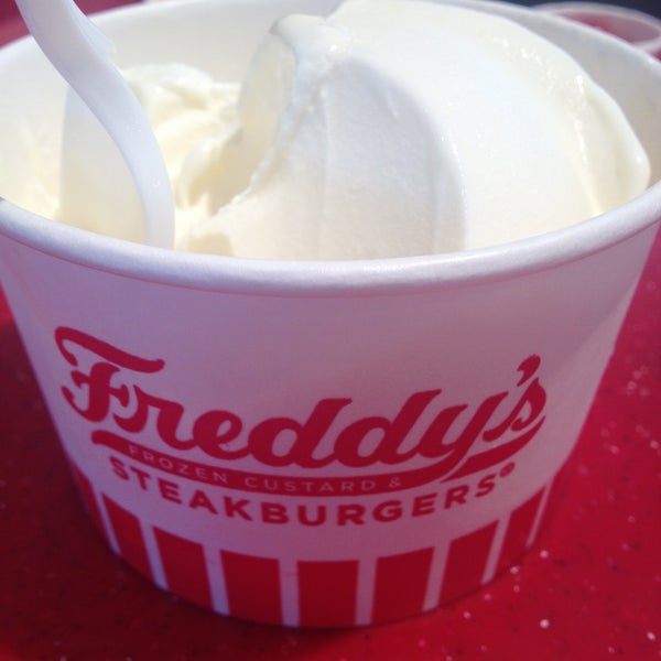 Photo taken at Freddy&#39;s Frozen Custard &amp; Steakburgers by Brittany on 5/22/2013