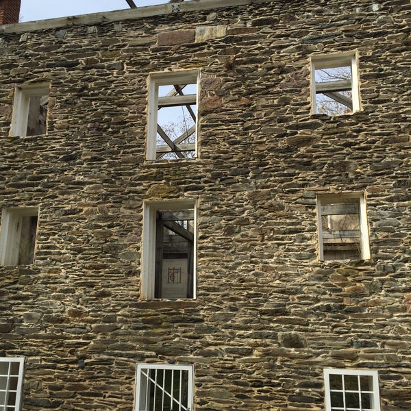 Милл рок. Милл рок. Mill creek линзы. Mill creek свадьба. Милл рок.