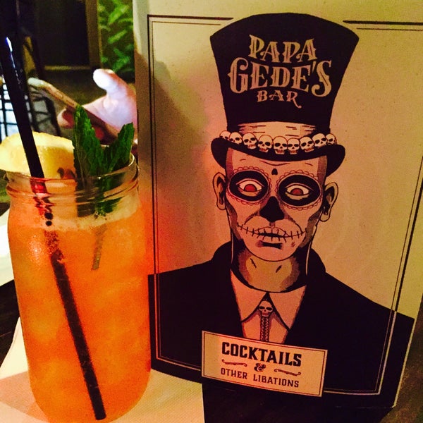 Foto tirada no(a) Papa Gede&#39;s Bar por Alan M. em 11/6/2015