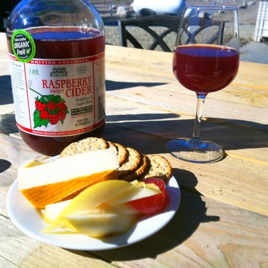 Foto tirada no(a) Liquidity Winery por Wine&amp;Dine B. em 10/7/2012