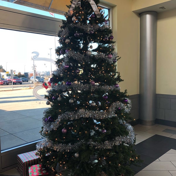Photo taken at South Somerset Service Plaza by Darla on 12/3/2017