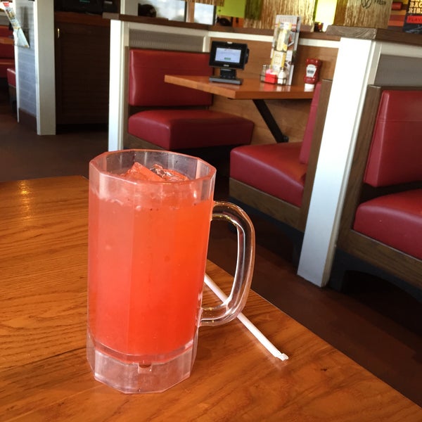 Photo taken at Chili&#39;s Grill &amp; Bar by James A. on 9/22/2015