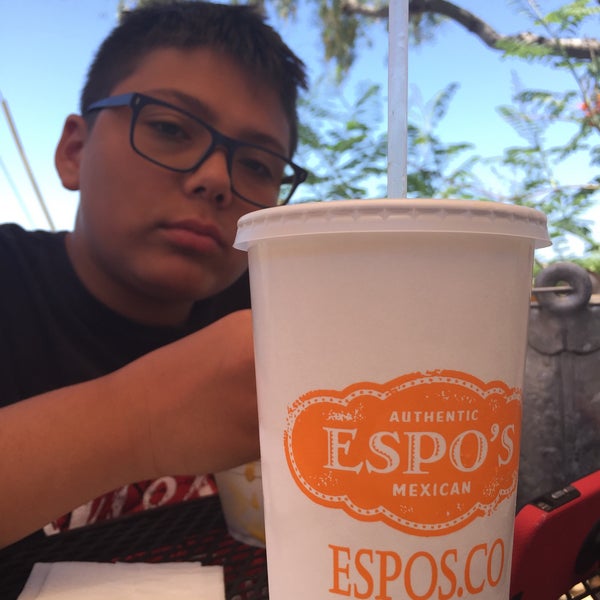 6/9/2018 tarihinde Ash P.ziyaretçi tarafından Espo&#39;s Mexican Food'de çekilen fotoğraf