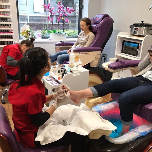 Best salons for nail extensions in Canary Wharf, London | Fresha
