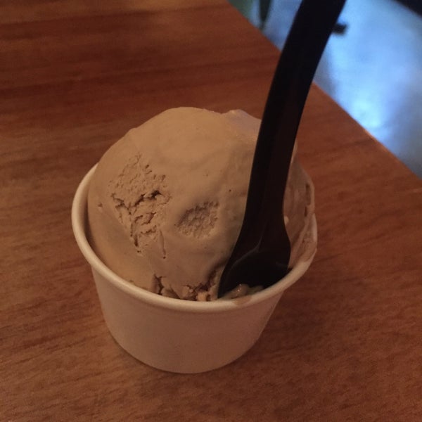 5/9/2016にTeong S.がFATCAT Ice Cream Barで撮った写真