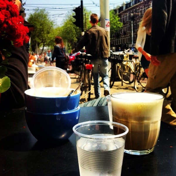 Coffee Company Coffee Shop in Oude Pijp