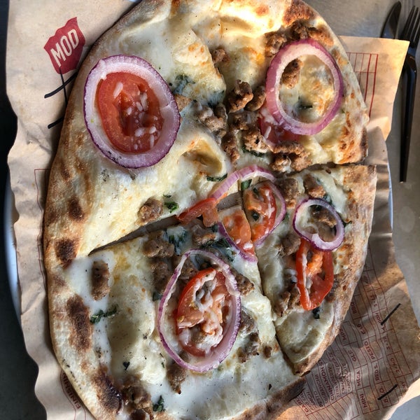 Photo taken at Mod Pizza by Gerald G. on 8/19/2018