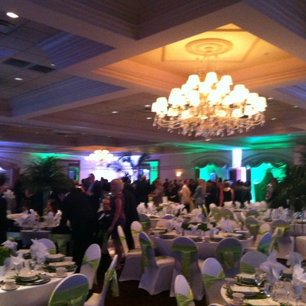 Villa Penna Italian Restaurant in Sterling Heights