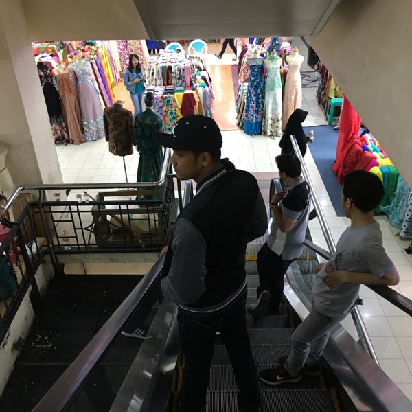 Photo taken at Pasar Baru Trade Center by Khairill A. on 2/11/2018