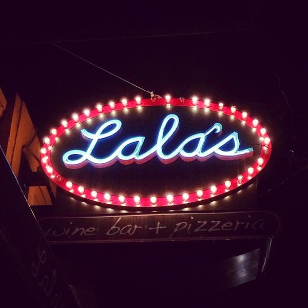 Снимок сделан в Lala&#39;s Wine Bar &amp; Pizzeria пользователем Stephanie B. 1/10/2014