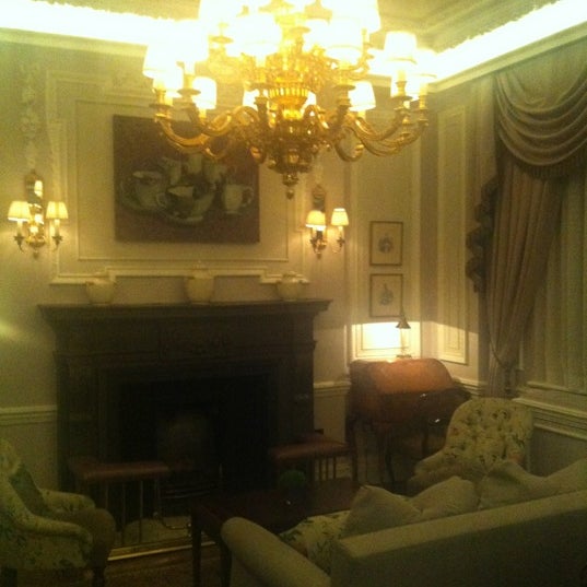 Das Foto wurde bei The Stafford London Hotel von Alexey M. am 11/10/2012 aufgenommen