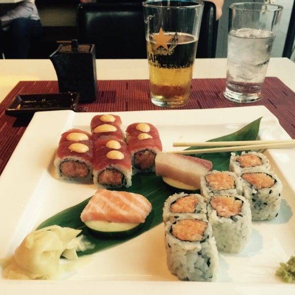 Photo prise au SUteiShi Japanese Restaurant par Daniel L. le5/27/2015