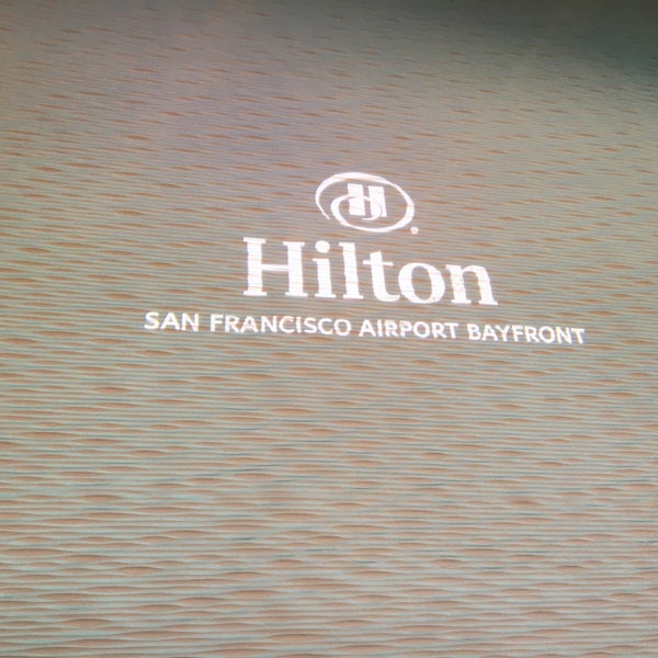 Foto scattata a Hilton San Francisco Airport Bayfront da Iris il 7/7/2018