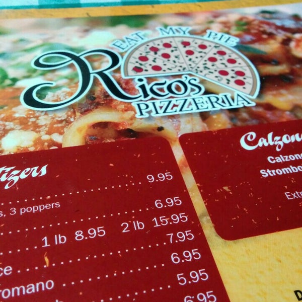 Das Foto wurde bei Rico&#39;s Pizzeria von Mark R. am 7/23/2015 aufgenommen